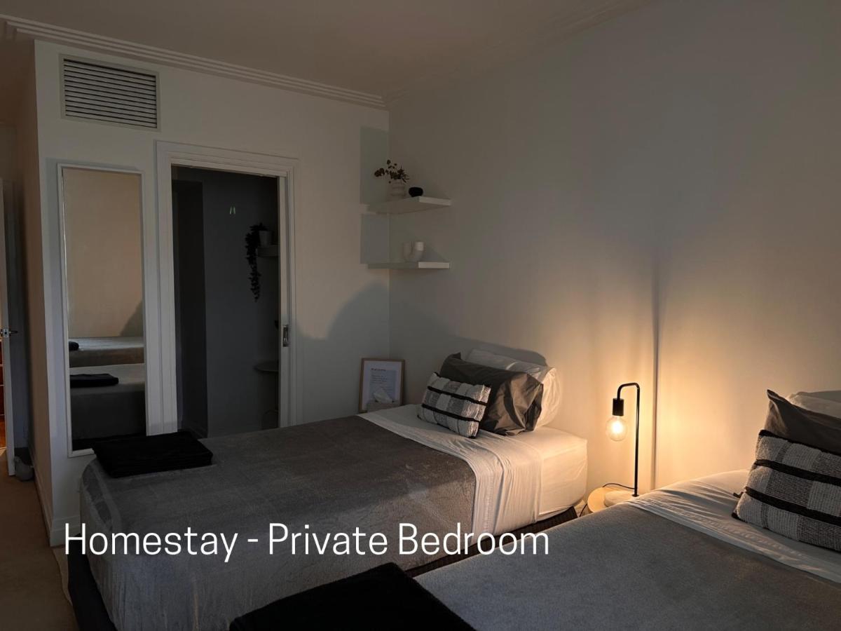 Homestay - Yarra River Boulevard - Private Room Melbourne City Exterior foto